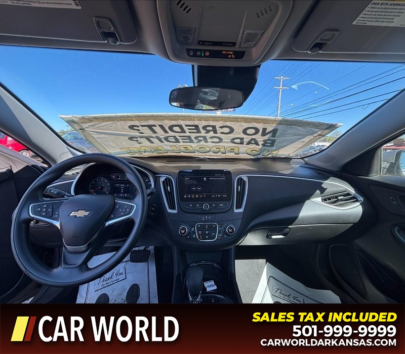 Chevrolet Malibu Vehicle Full-screen Gallery Image 15