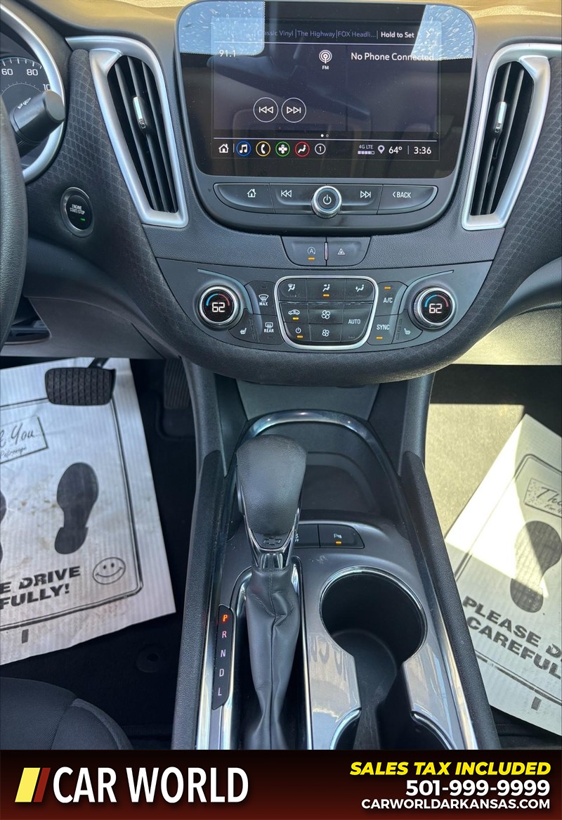 Chevrolet Malibu Vehicle Full-screen Gallery Image 16