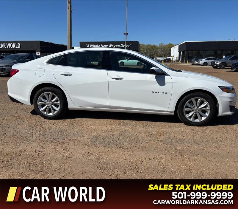 Chevrolet Malibu Vehicle Full-screen Gallery Image 2