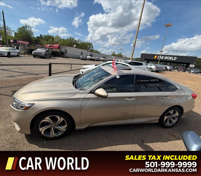 Honda Accord Sedan Vehicle Full-screen Gallery Image 8