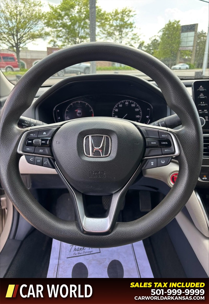 Honda Accord Sedan Vehicle Full-screen Gallery Image 19