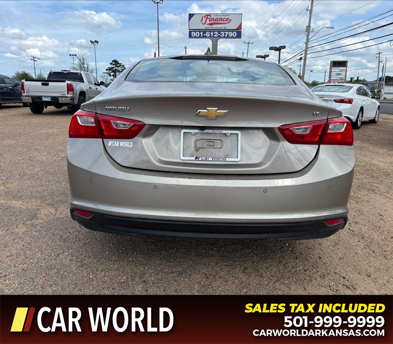 Chevrolet Malibu Vehicle Full-screen Gallery Image 4