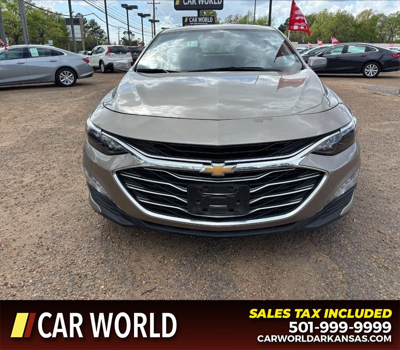 Chevrolet Malibu Vehicle Full-screen Gallery Image 10