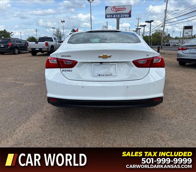 Chevrolet Malibu Vehicle Full-screen Gallery Image 4