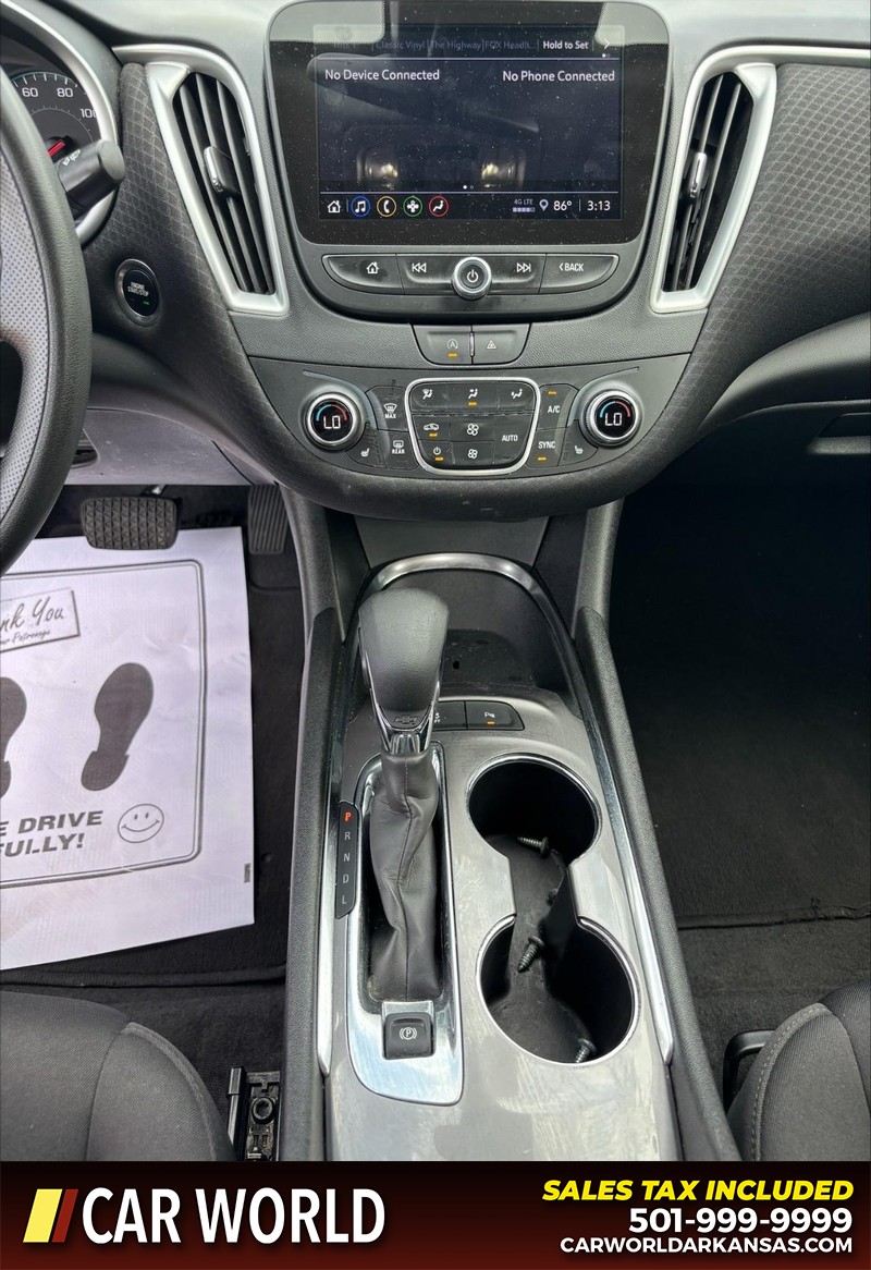 Chevrolet Malibu Vehicle Full-screen Gallery Image 17