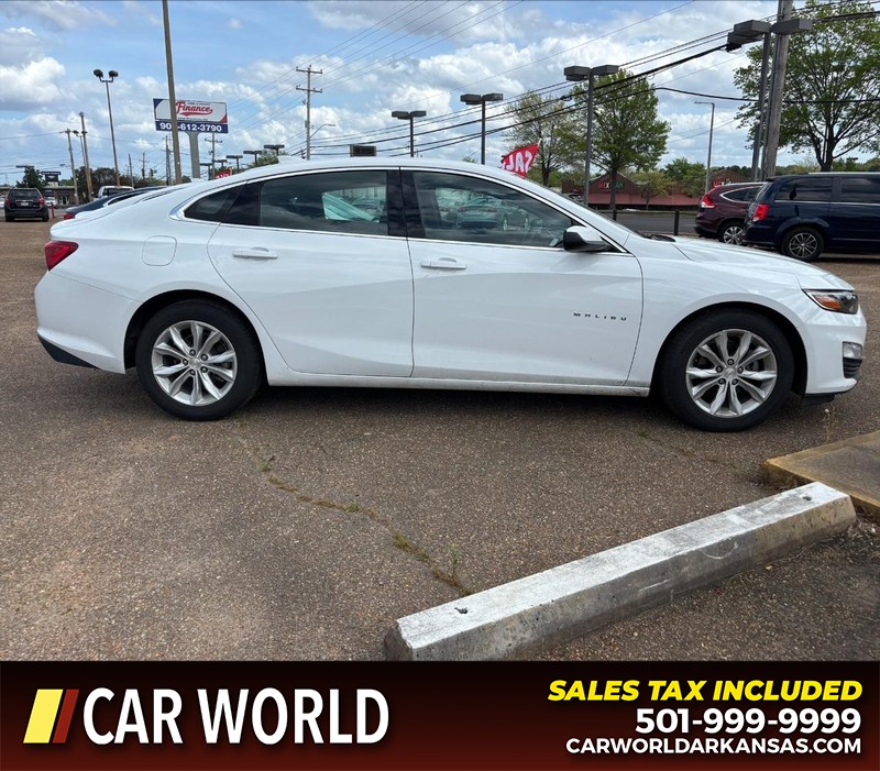 Chevrolet Malibu Vehicle Full-screen Gallery Image 2