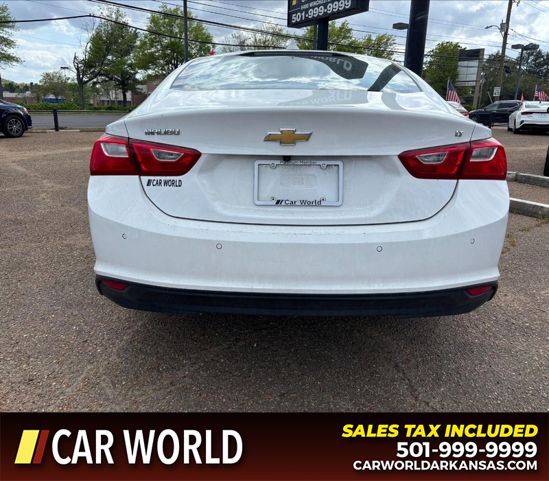Chevrolet Malibu Vehicle Full-screen Gallery Image 4