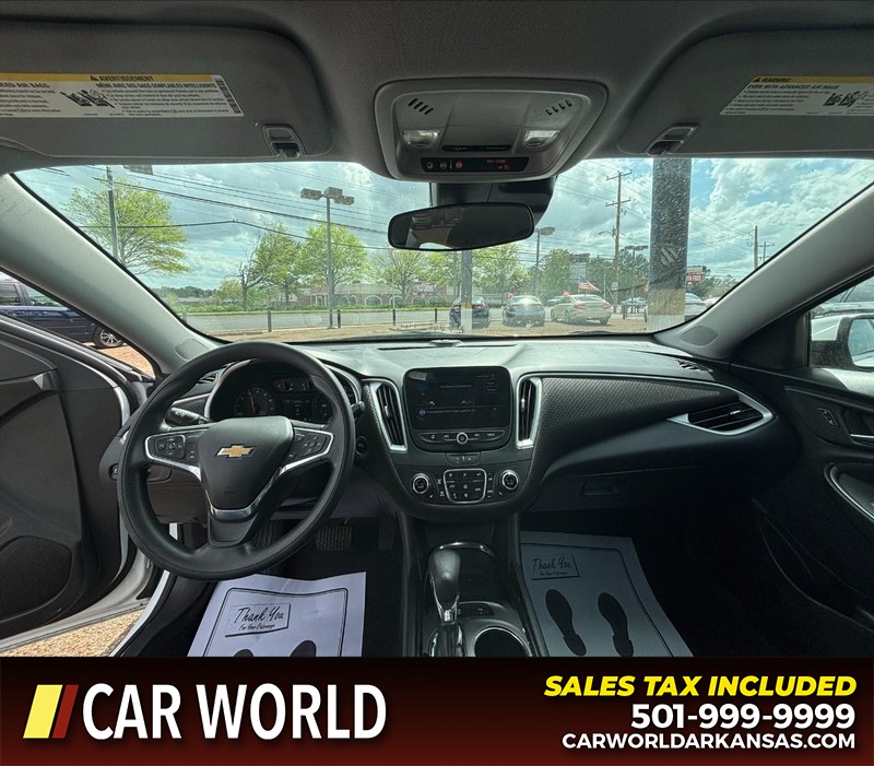 Chevrolet Malibu Vehicle Full-screen Gallery Image 16