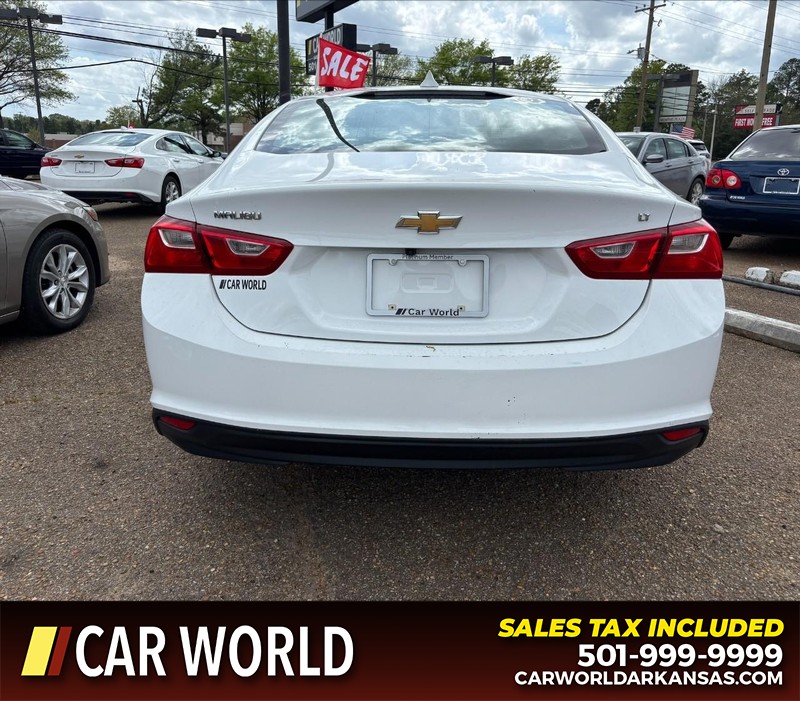 Chevrolet Malibu Vehicle Full-screen Gallery Image 4