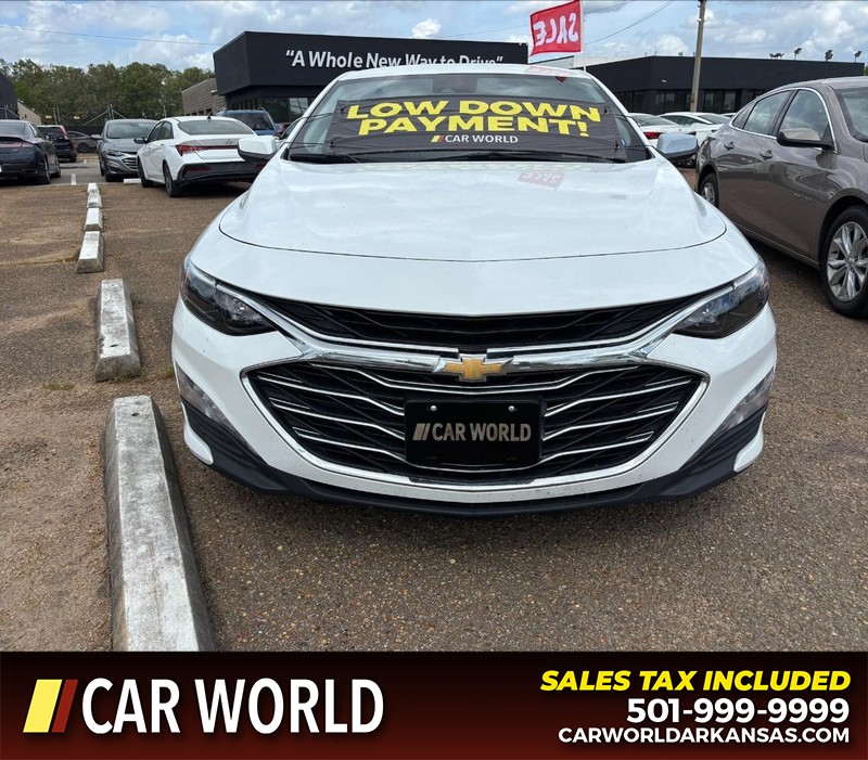 Chevrolet Malibu Vehicle Full-screen Gallery Image 10