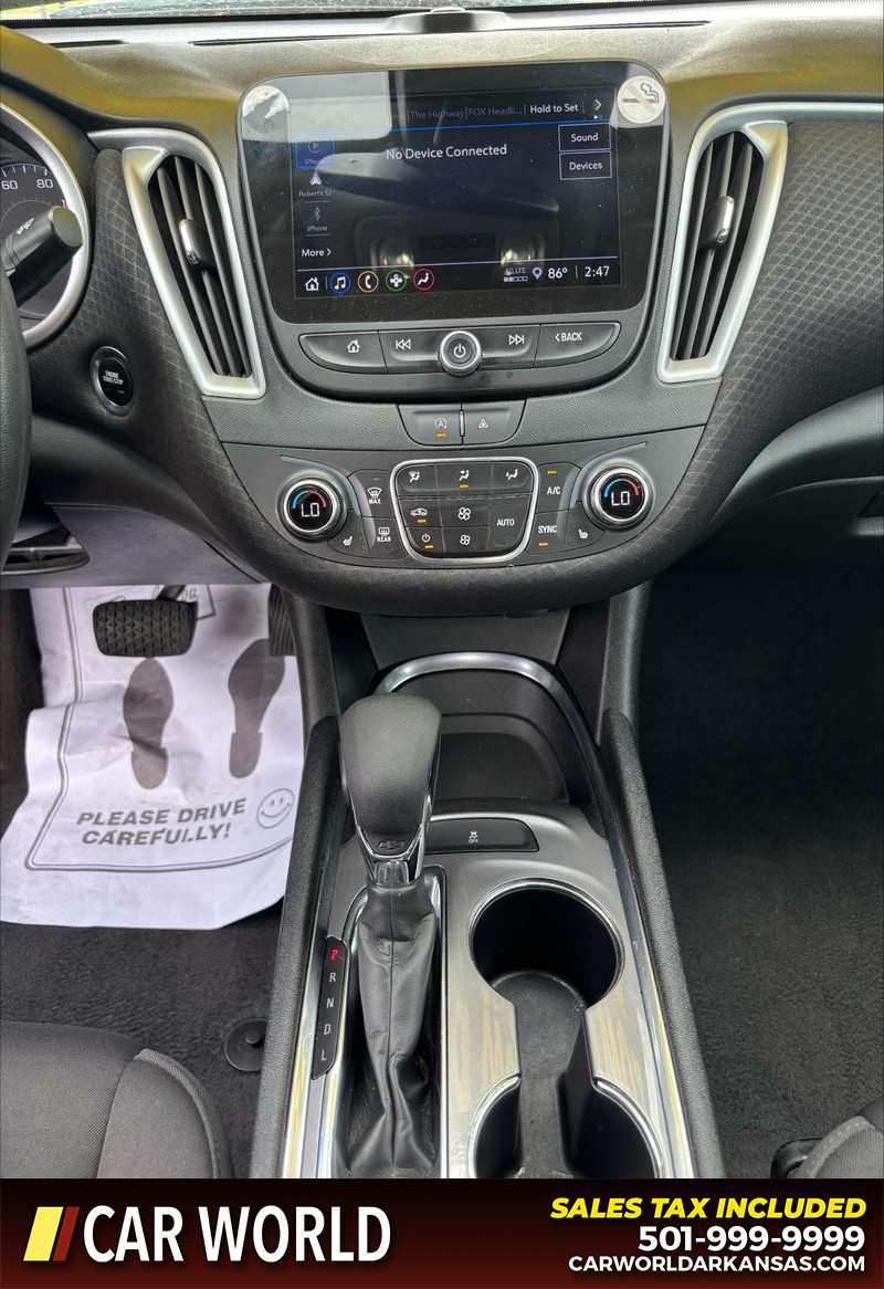 Chevrolet Malibu Vehicle Full-screen Gallery Image 16