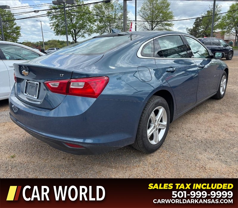 Chevrolet Malibu Vehicle Full-screen Gallery Image 3