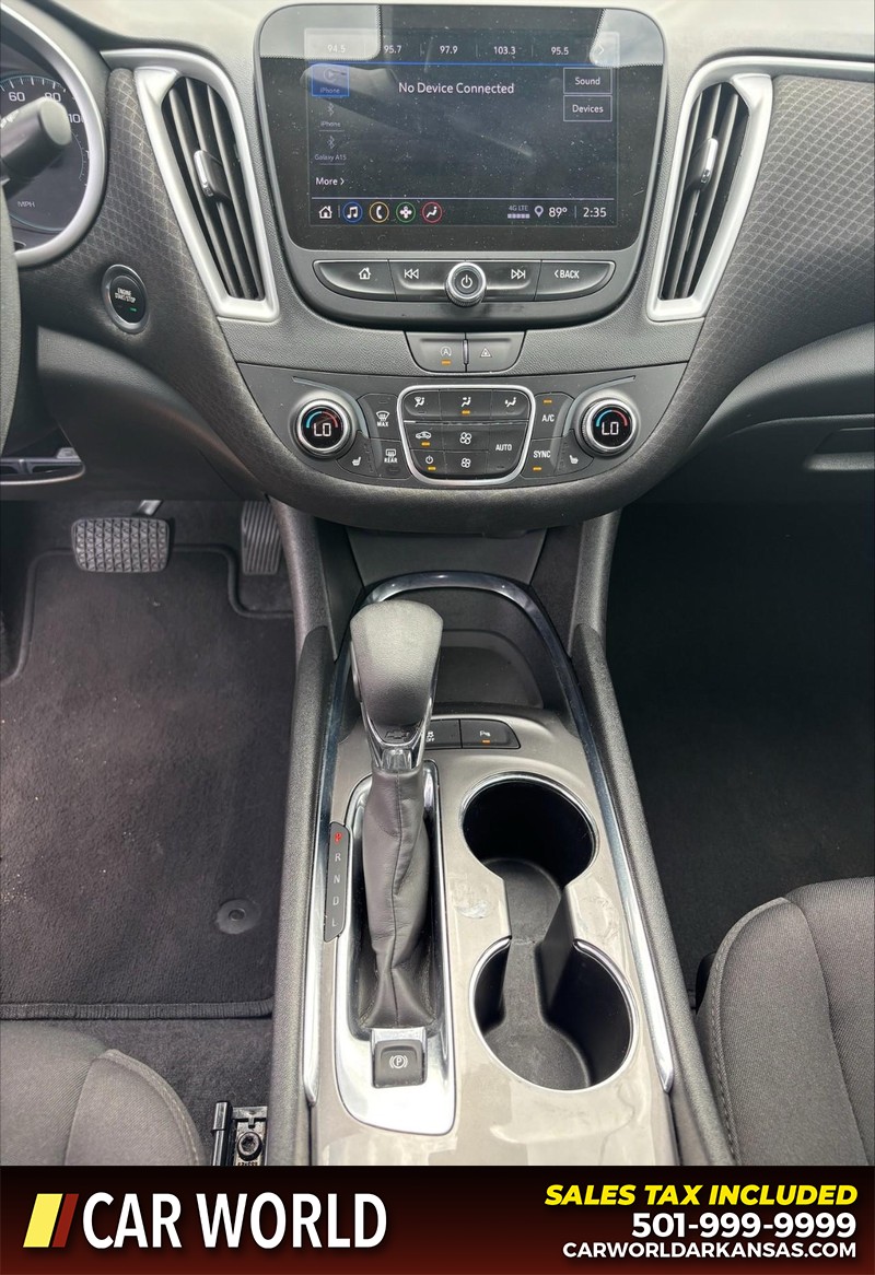 Chevrolet Malibu Vehicle Full-screen Gallery Image 17