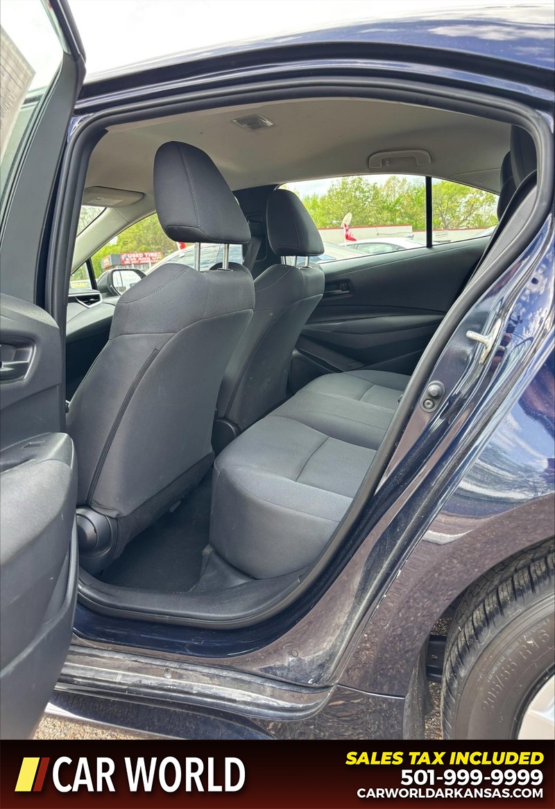 Toyota Corolla Vehicle Full-screen Gallery Image 15