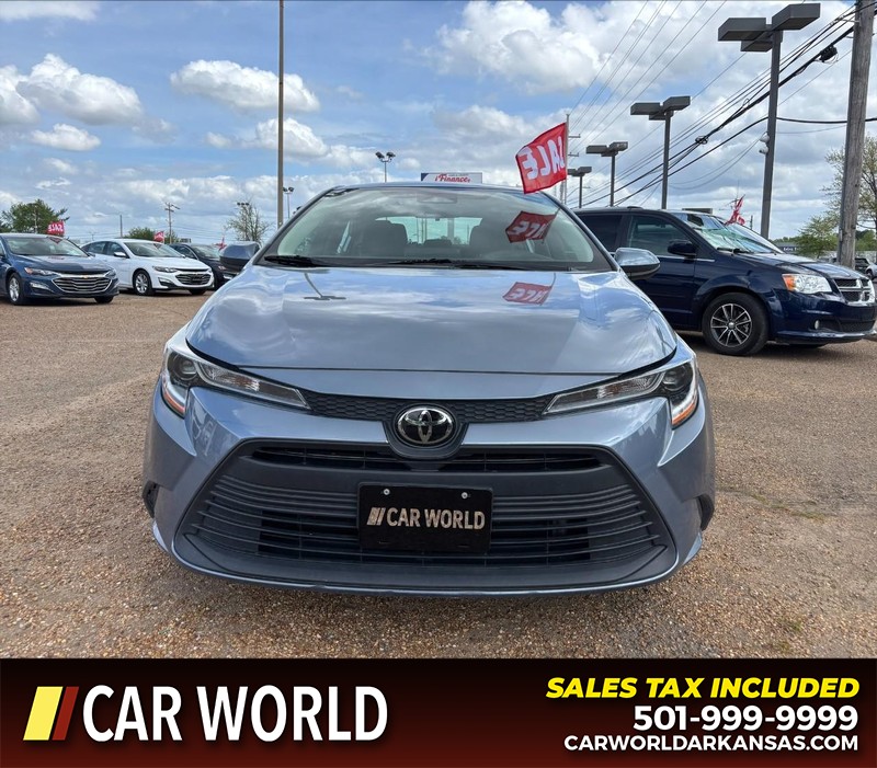 Toyota Corolla Vehicle Full-screen Gallery Image 10