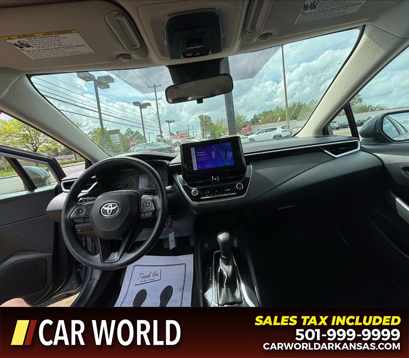 Toyota Corolla Vehicle Full-screen Gallery Image 16