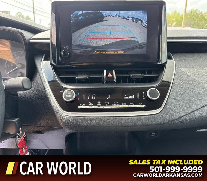 Toyota Corolla Vehicle Full-screen Gallery Image 18