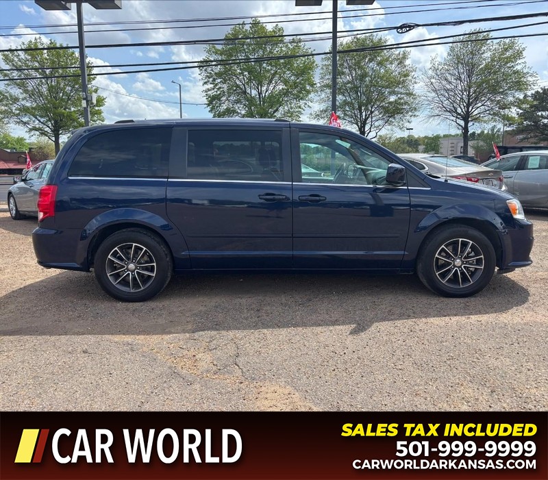 Dodge Grand Caravan Vehicle Full-screen Gallery Image 2