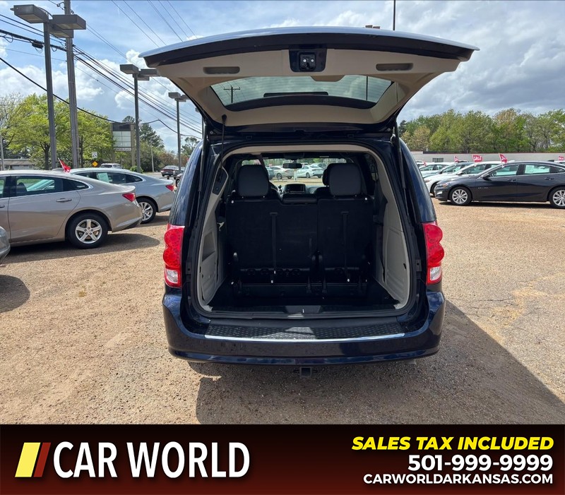 Dodge Grand Caravan Vehicle Full-screen Gallery Image 5