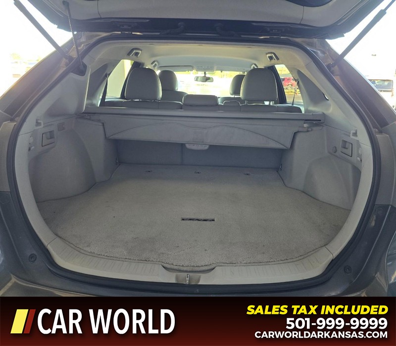 Toyota Venza Vehicle Full-screen Gallery Image 13