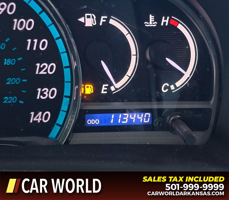 Toyota Venza Vehicle Full-screen Gallery Image 16