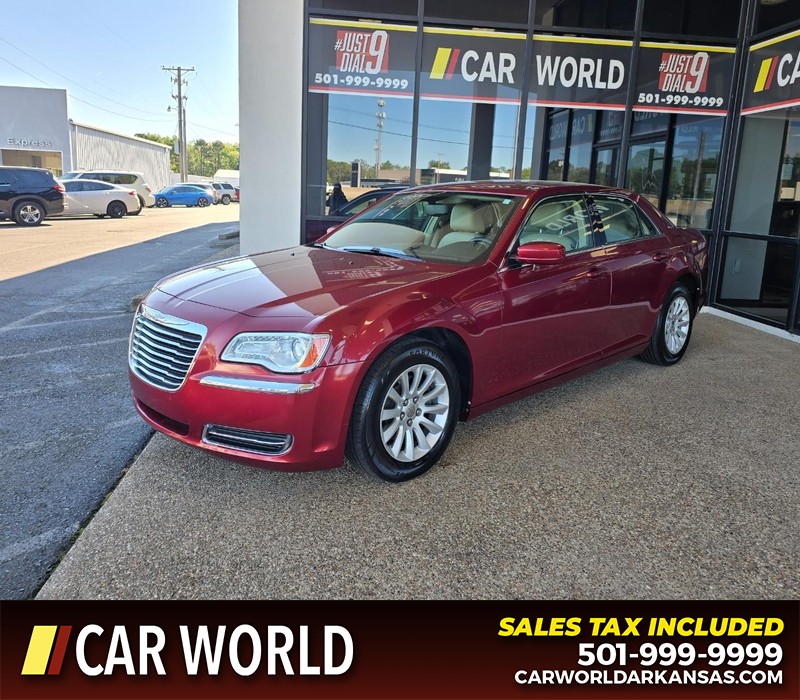 Chrysler 300 Vehicle Full-screen Gallery Image 3