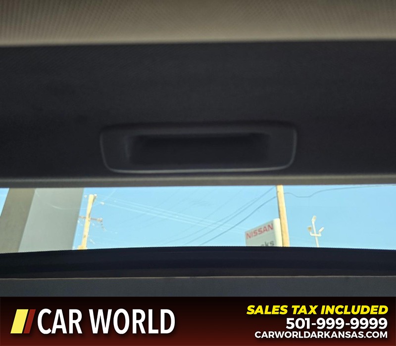 Honda Accord Sedan Vehicle Full-screen Gallery Image 19