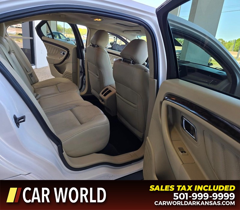 Ford Taurus Vehicle Full-screen Gallery Image 12