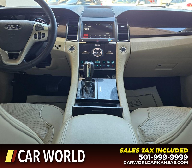 Ford Taurus Vehicle Full-screen Gallery Image 18