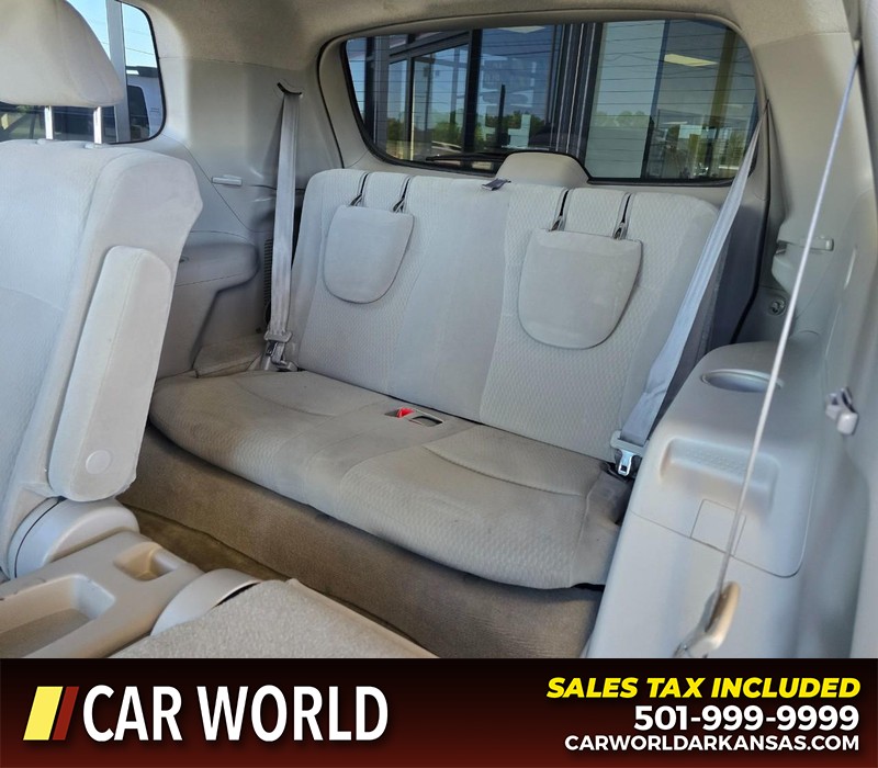 Toyota Highlander Vehicle Full-screen Gallery Image 11