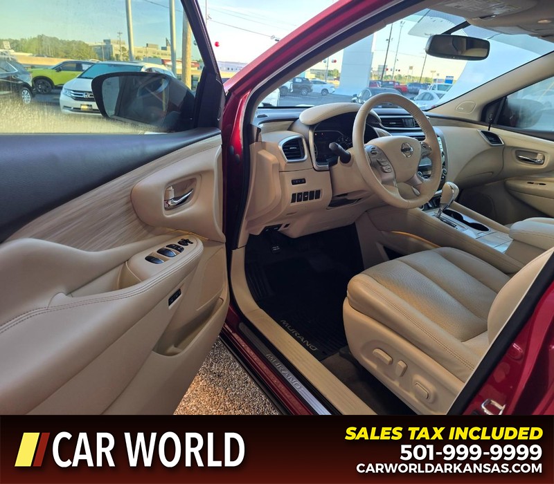 Nissan Murano Vehicle Full-screen Gallery Image 7