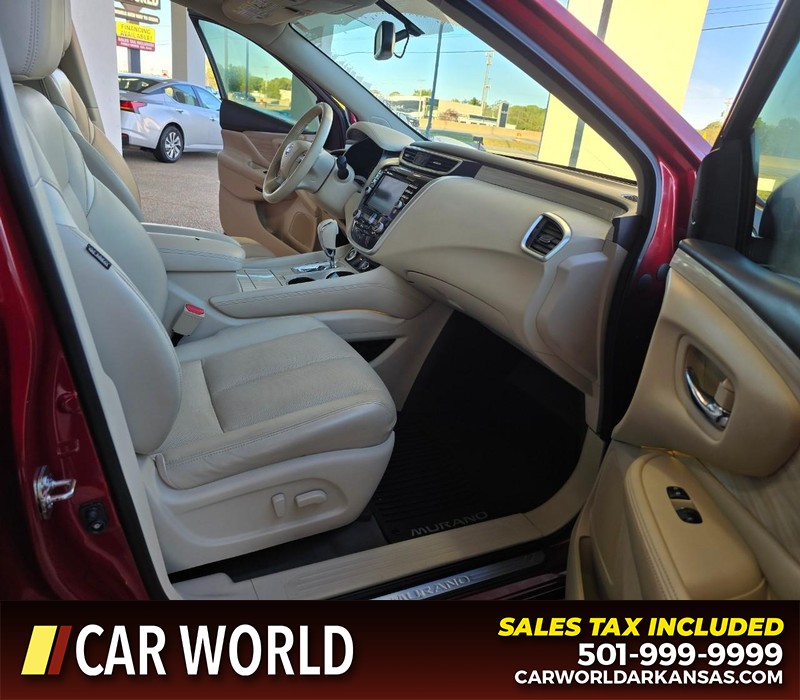 Nissan Murano Vehicle Full-screen Gallery Image 11