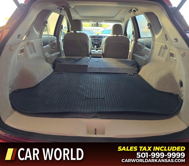 Nissan Murano Vehicle Full-screen Gallery Image 14