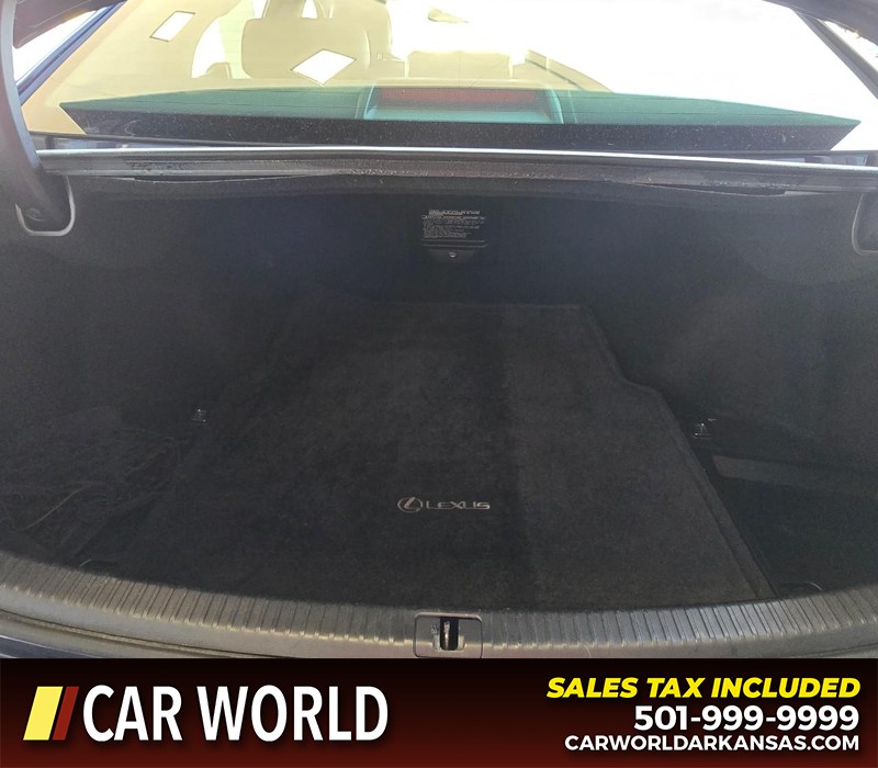 Lexus IS 250 Vehicle Full-screen Gallery Image 13