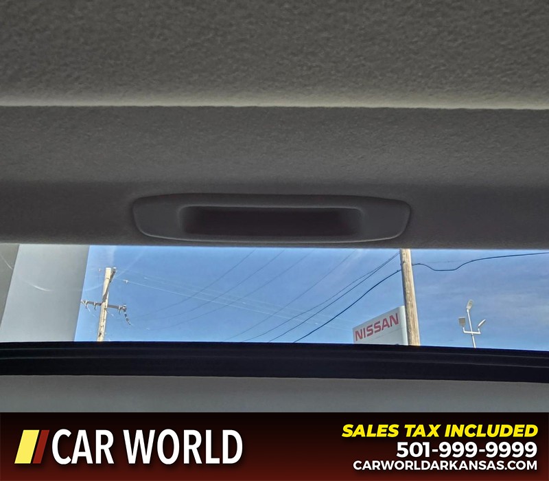 Lexus IS 250 Vehicle Full-screen Gallery Image 18