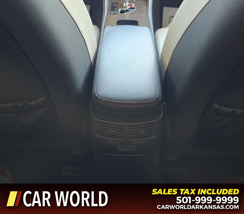 Lexus IS 250 Vehicle Full-screen Gallery Image 19