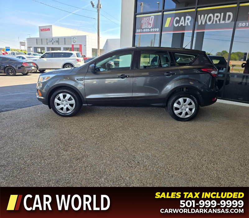 Ford Escape Vehicle Full-screen Gallery Image 4