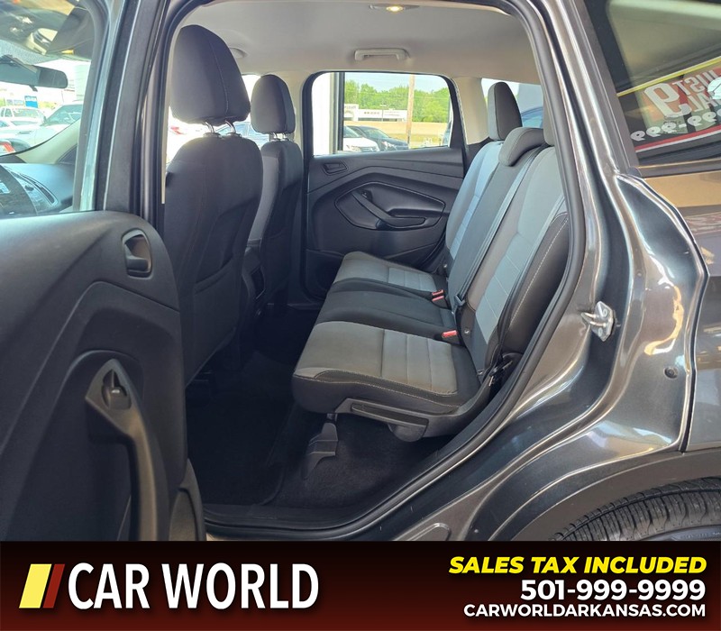 Ford Escape Vehicle Full-screen Gallery Image 10