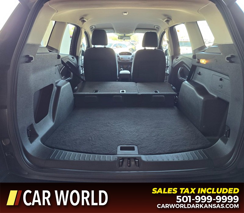 Ford Escape Vehicle Full-screen Gallery Image 14