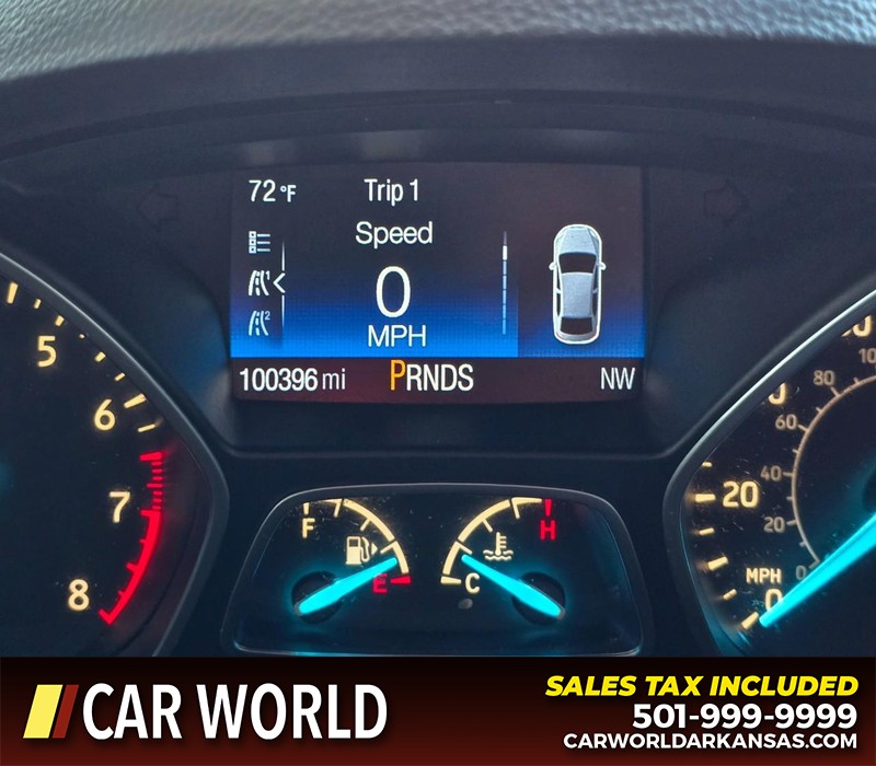 Ford Escape Vehicle Full-screen Gallery Image 16