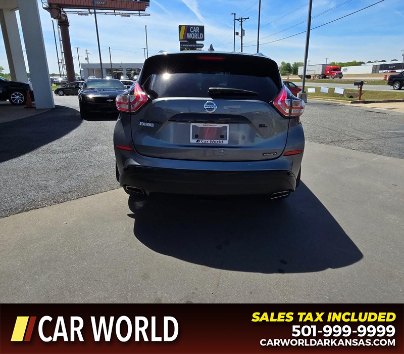 Nissan Murano Vehicle Full-screen Gallery Image 5