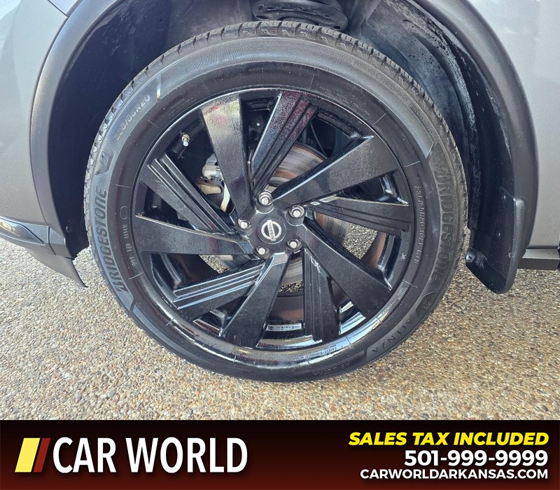 Nissan Murano Vehicle Full-screen Gallery Image 6