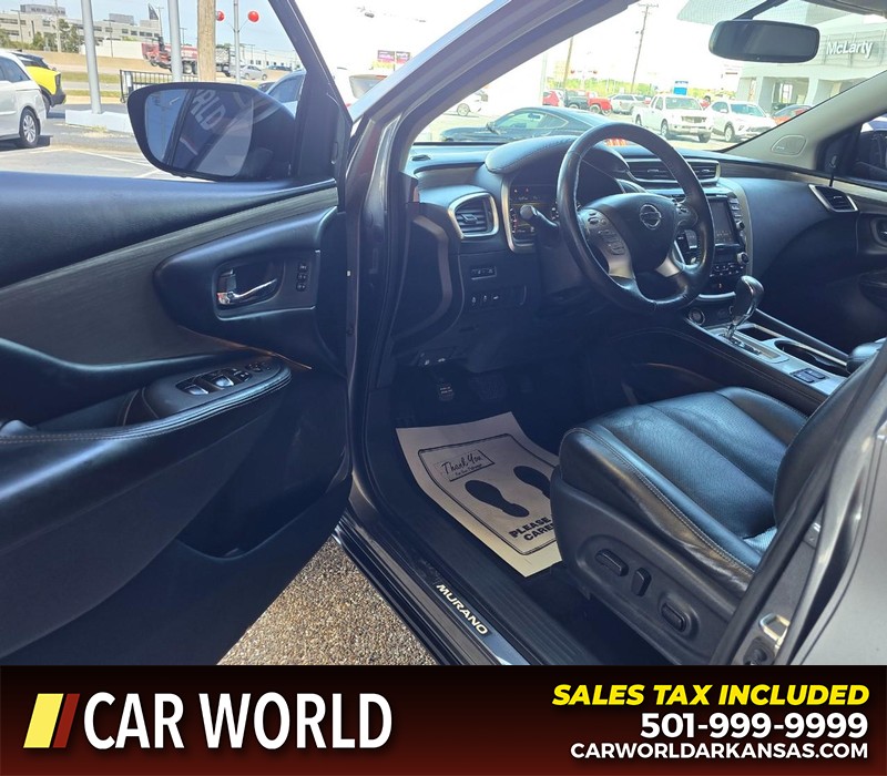 Nissan Murano Vehicle Full-screen Gallery Image 7