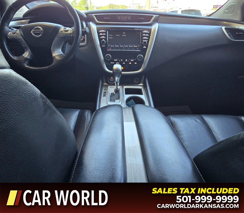 Nissan Murano Vehicle Full-screen Gallery Image 18
