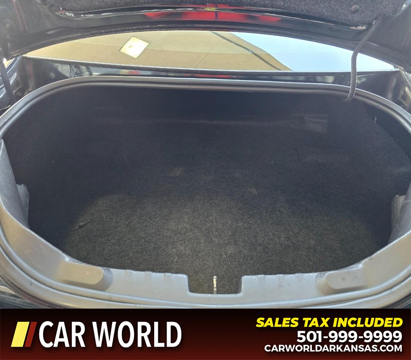 Chevrolet Camaro Vehicle Full-screen Gallery Image 12