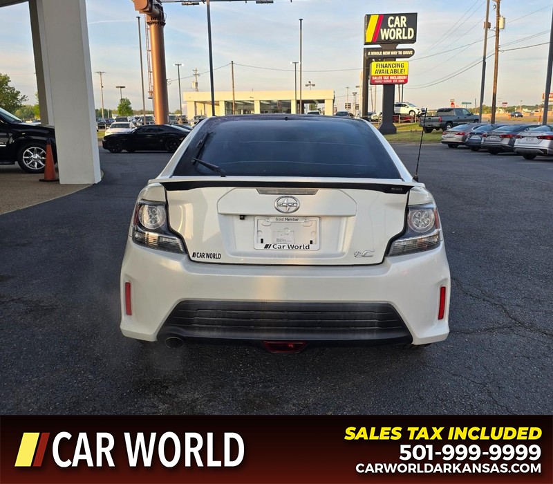 Scion tC Vehicle Full-screen Gallery Image 5