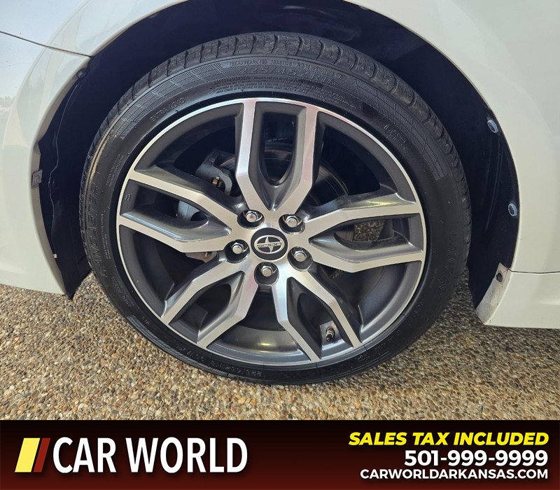 Scion tC Vehicle Full-screen Gallery Image 6