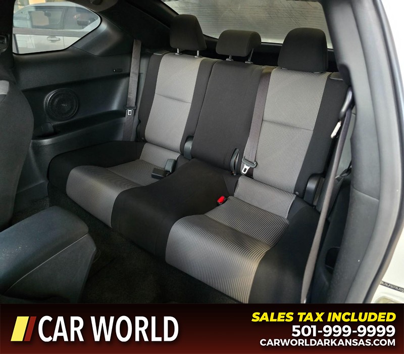 Scion tC Vehicle Full-screen Gallery Image 9