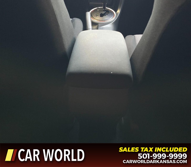 Scion tC Vehicle Full-screen Gallery Image 19