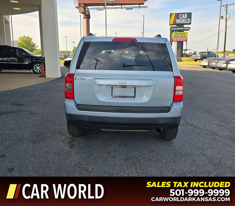 Jeep Patriot Vehicle Full-screen Gallery Image 5